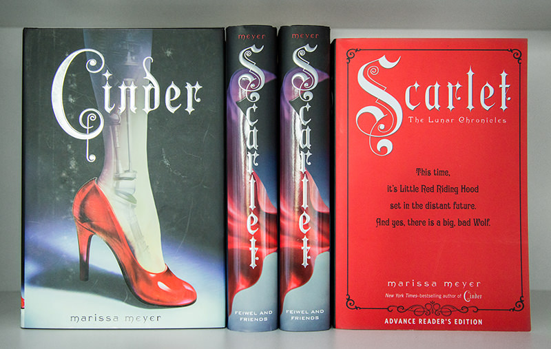 The Lunar Chronicles: Cinder, Scarlet, and Scarlet advanced reading copy